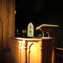 Traditional church pulpit, © Pattie Steib |Shutterstock.com