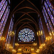 Paris chapel, Justin Black / Shutterstock.com