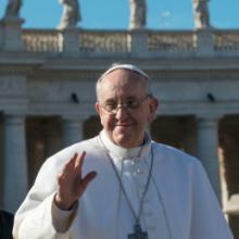 Pope Francis waves to crowd in St. Peter’s Square. RNS photo: Andrea Sabbadini
