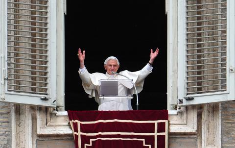 Pope Benedict XVI leads the Regina Coeli prayer on April 15. ALBERTO PIZZOLI/AFP/Getty Images) ALBERTO PIZZOLI/AFP/Getty Images)