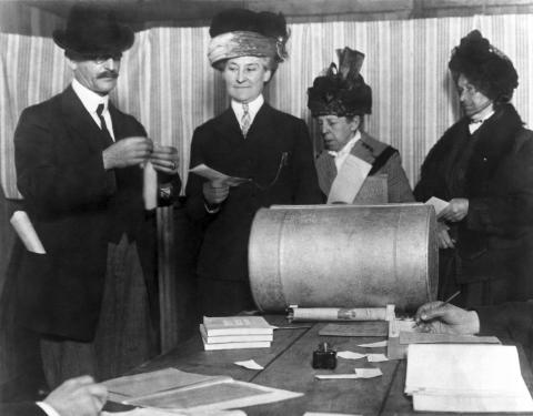 Three unidentified women make history by becoming the first of their sex to vote in an election. Underwood Archives/Getty Images Underwood Archives/Getty Images