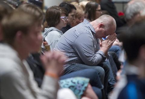 People gathered to mourn the shooting victims at Kansas church. Tammy Ljungblad/Kansas City Star/ Getty Images Tammy Ljungblad/Kansas City Star/MCT via Getty Image