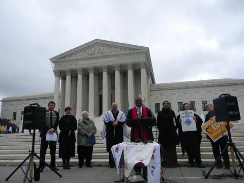 Faith leaders speak at the 48-hour prayer vigil leading up to the SB 1070 hearing. United Church of Christ/Jessie Palatucci United Church of Christ/Jessie Palatucci
