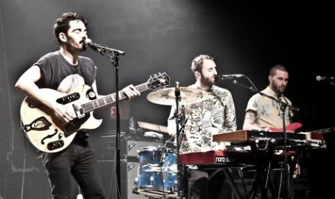 fresh, catchy indie rock laden with eclectic beats. Photo courtesy of Jareed / Flickr Photo courtesy of Jareed / Flickr