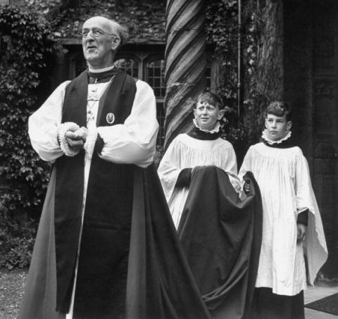 Archbishop of Canterburg Geoffrey Fisher outside Lambeth Palace in 1948. By William Sumits/Time Life Pictures/Getty Images Archbishop of Canterbury, 1948 by William Sumits/Time Life Pictures/Getty Images