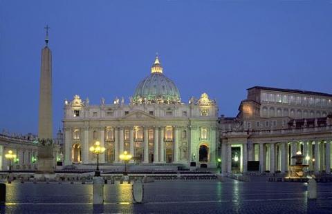 St. Peter’s Basilica in early morning light. Photo courtesy of Andreas Tille, via Wikimedia Commons.
