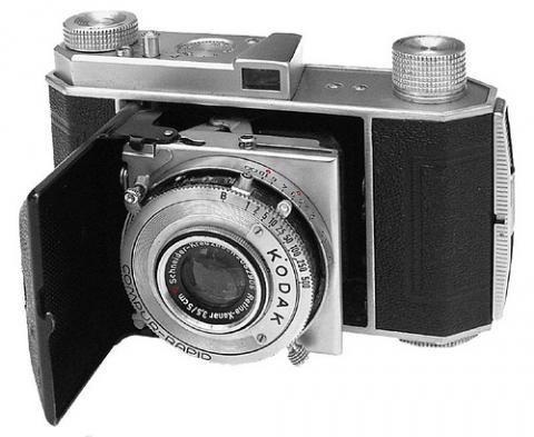 Kodak camera. Image via http://www.wylio.com/credits/Flickr/2992854214 Kodak camera. Image via http://www.wylio.com/credits/Flickr/2992854214