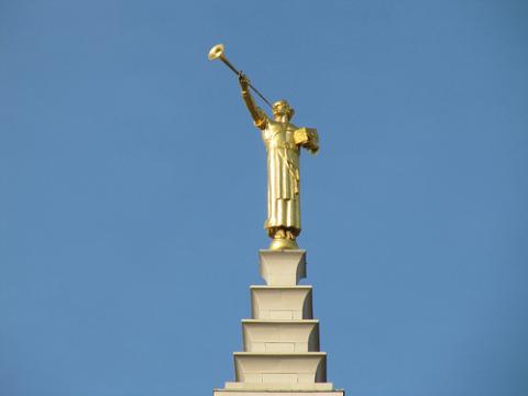 The angel Moroni from atop the Los Angeles Mormon temple. Via Wylio http://bit.ly/tGZZwk The angel Moroni from atop the Los Angeles Mormon temple. Via http://bit.ly/tGZZ