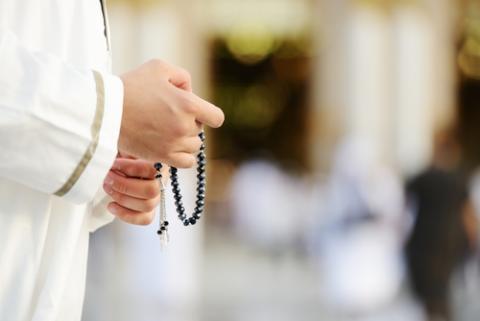 Praying illustration, Zurijeta / Shutterstock.com Praying illustration, Zurijeta / Shutterstock.com