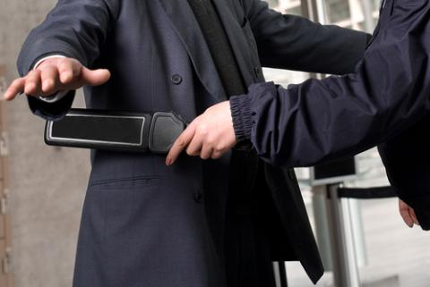 Airport security, Tifonimages / Shutterstock.com Airport security, Tifonimages / Shutterstock.com