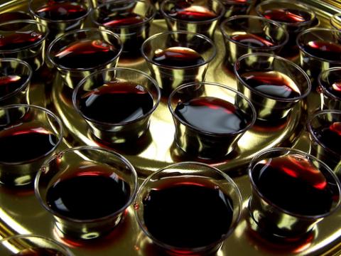Communion wine, Dale Wagler / Shutterstock.com Communion wine, Dale Wagler / Shutterstock.com