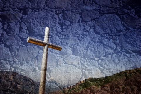 Cross image, © Carsten Medom Madsen / Shutterstock.com Cross image, © Carsten Medom Madsen / Shutterstock.com