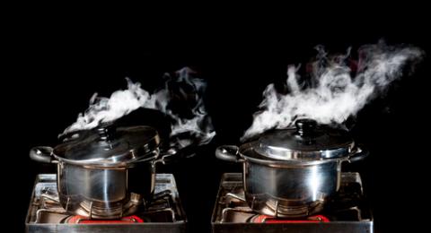 Two pots reach the boiling point. Image courtesy Showcake/shutterstock.com Two pots reach the boiling point. Image courtesy Showcake/shutterstock.com