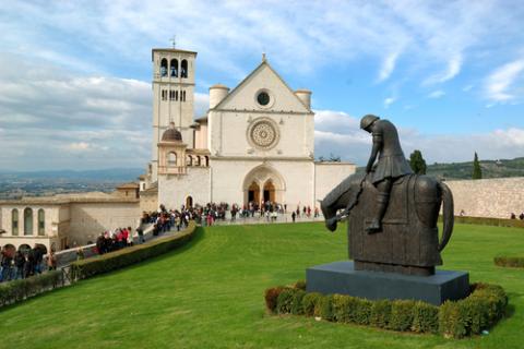 Basilica in Assisi, edella / Shutterstock.com Basilica in Assisi, edella / Shutterstock.com