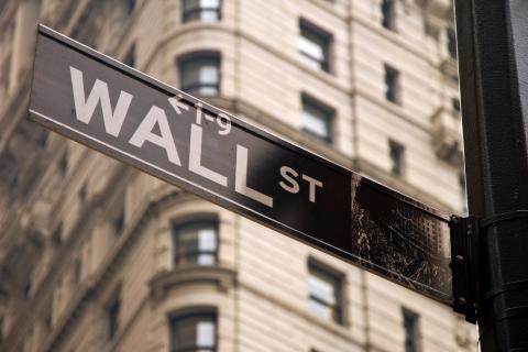 Wall Street sign, Vacclav / Shutterstock.com Wall Street sign, Vacclav / Shutterstock.com
