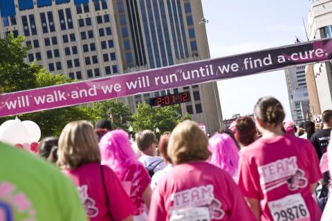 Record crowd gathers for the Susan G. Komen Race for the Cure, May 15, 2010 in Columbus, Ohio. Via aceshot1 / Shutterstock.com.