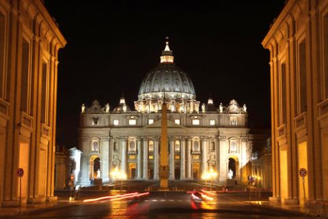 Basilica di San Pietro in Vatican City, Vladimir Mucibabic / Shutterstock.com Basilica di San Pietro in Vatican City, Vladimir Mucibabic / Shutterstock.com