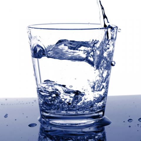 Cup of cold water, Gunnar Pippel / Shutterstock.com Cup of cold water, Gunnar Pippel / Shutterstock.com