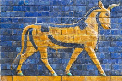Golden calf, Genova / Shutterstock.com Golden calf, Genova / Shutterstock.com