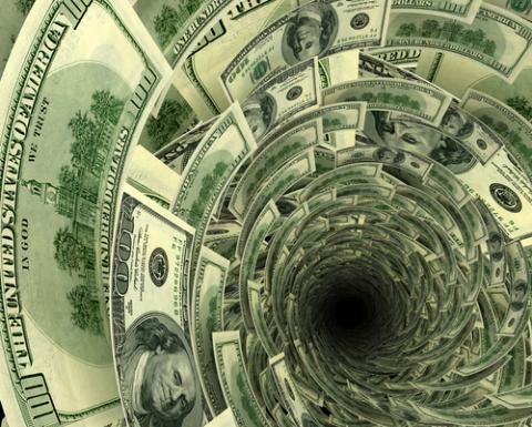 Debt hole, Andrej Vodolazhskyi / Shutterstock.com Debt hole, Andrej Vodolazhskyi / Shutterstock.com