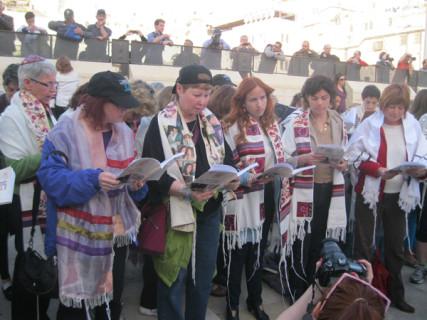 Women praying at the Western Wall. RNS photo by Michele Chabin RNS photo by Michele Chabin
