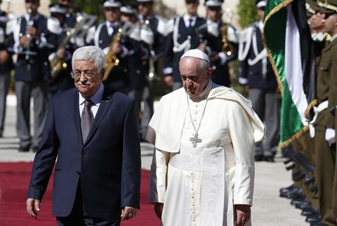 Pope Francis with Palestinian President Mahmoud Abbas on May 25, 2014. Photo by Paul Haring, courtesy of Catholic News Service.