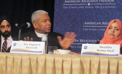 Amardeep Singh (l), Rev. Eugene Rivers, Shaykha Reima Yosif at religious freedom conference. RNS photo by Lauren Markoe RNS photo by Lauren Markoe