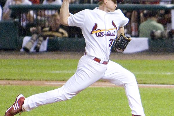 Cross etched into dirt of Busch Stadium pitcher's mound removed