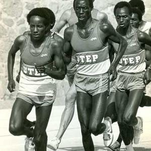 Suleiman Nyambui (center), who ran at UTEP between 1978-1982 and won the silver 