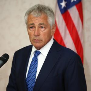 U.S. Secretary of Defense Chuck Hagel will step down, officials reported Monday.