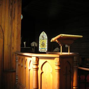 Traditional church pulpit, © Pattie Steib |Shutterstock.com