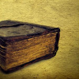 Bible, Sabphoto/ Shutterstock.com