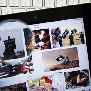 ISIS online. Image via aradaphotography/shutterstock.com