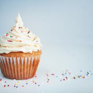 Cupcake image by Pinkcandy / Shutterstock.