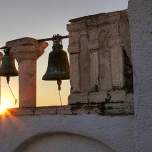 Photo: Church bells at sunset, © Magdalena Bujak / Shutterstock.com
