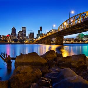 Portland skyline, JPL Designs / Shutterstock.com