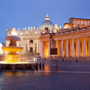 Basilica di San Pietro in Vatican City, vichie81 / Shutterstock.com