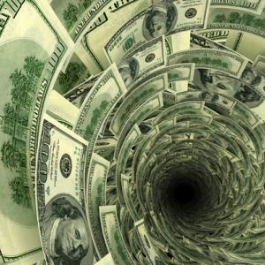 Debt hole, Andrej Vodolazhskyi / Shutterstock.com