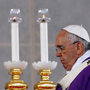 Pope Francis celebrates a Mass in Naples on March 21, 2015. Image via RNS/Reuter