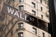Wall Street sign, Vacclav / Shutterstock.com Wall Street sign, Vacclav / Shutterstock.com