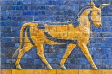 Golden calf, Genova / Shutterstock.com Golden calf, Genova / Shutterstock.com